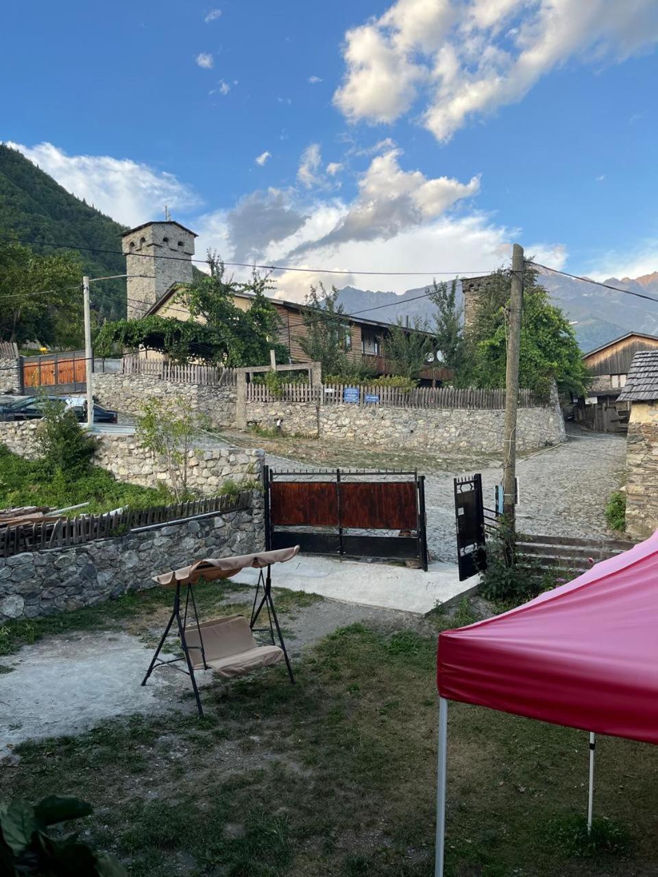 Nadia Guesthouse Mestia Exterior photo